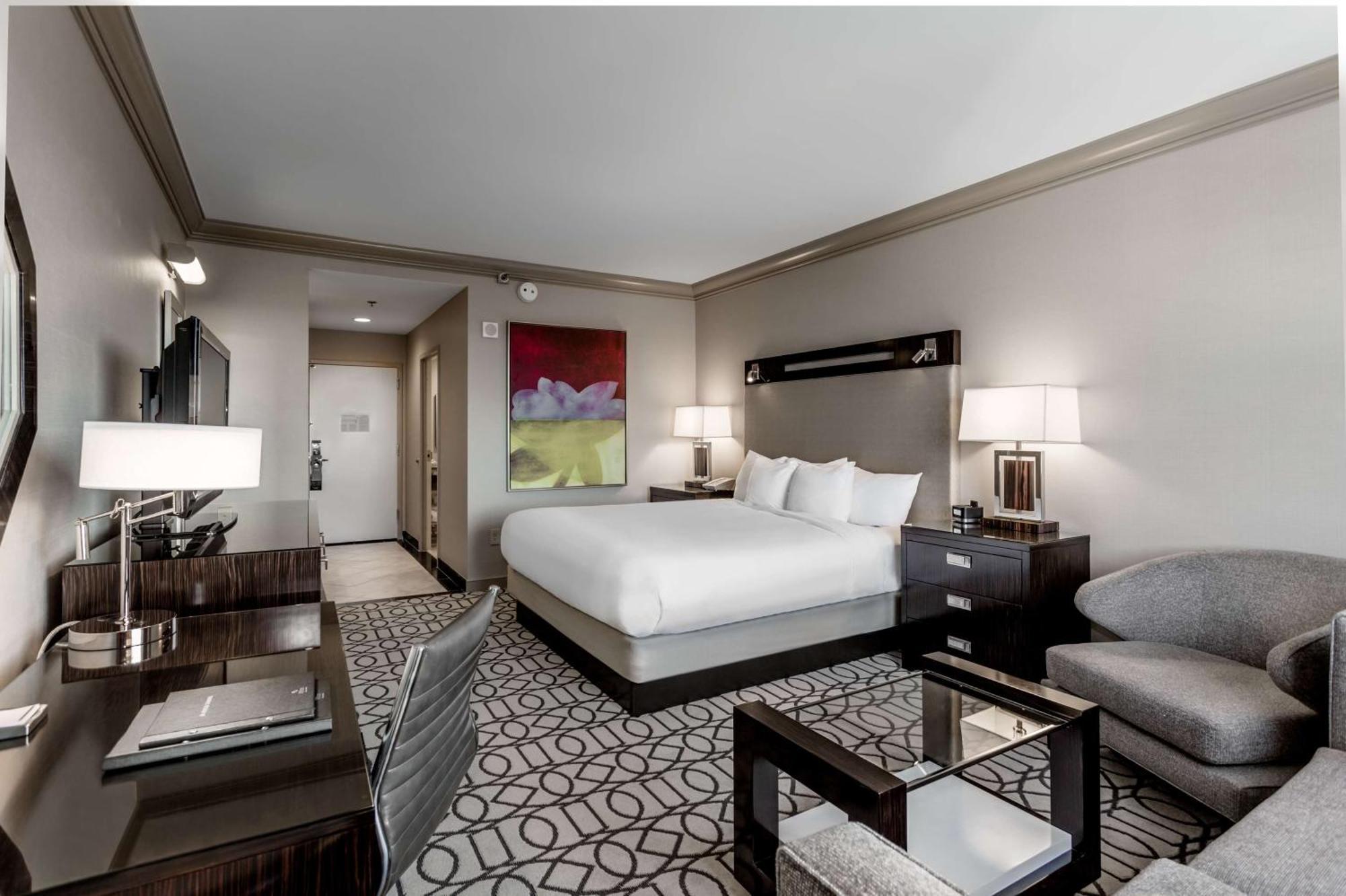 King Room,1557816856:JPEG